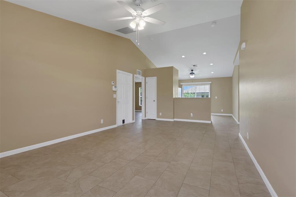 325 NE 30TH TERRACE, CAPE CORAL, FL — photo 4 of 26
