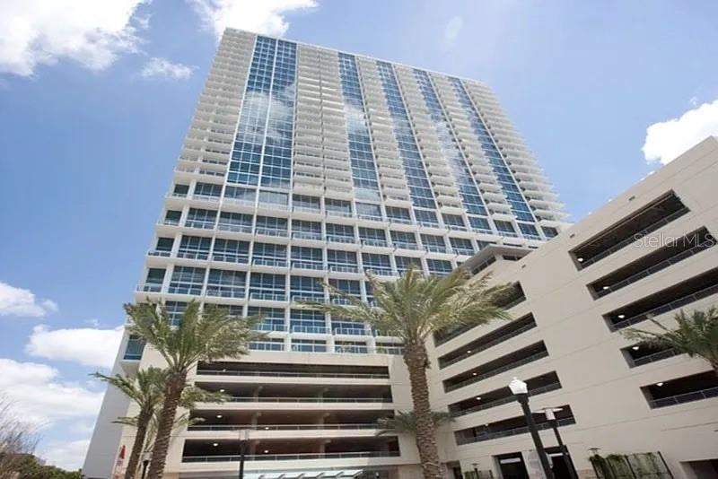 150 E ROBINSON STREET UNIT 627