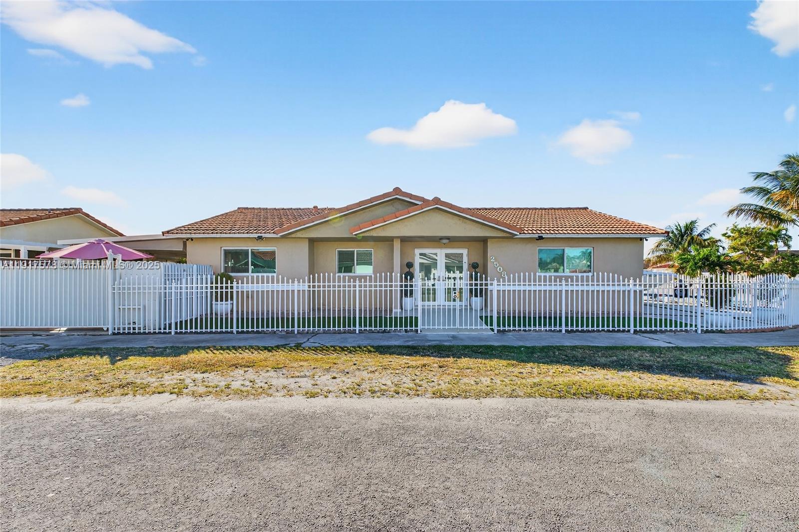 2508 W 71st Pl, Hialeah FL 33016