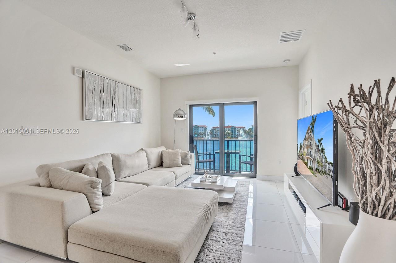 4725 NW 85th Ave # 38, Doral FL 33166