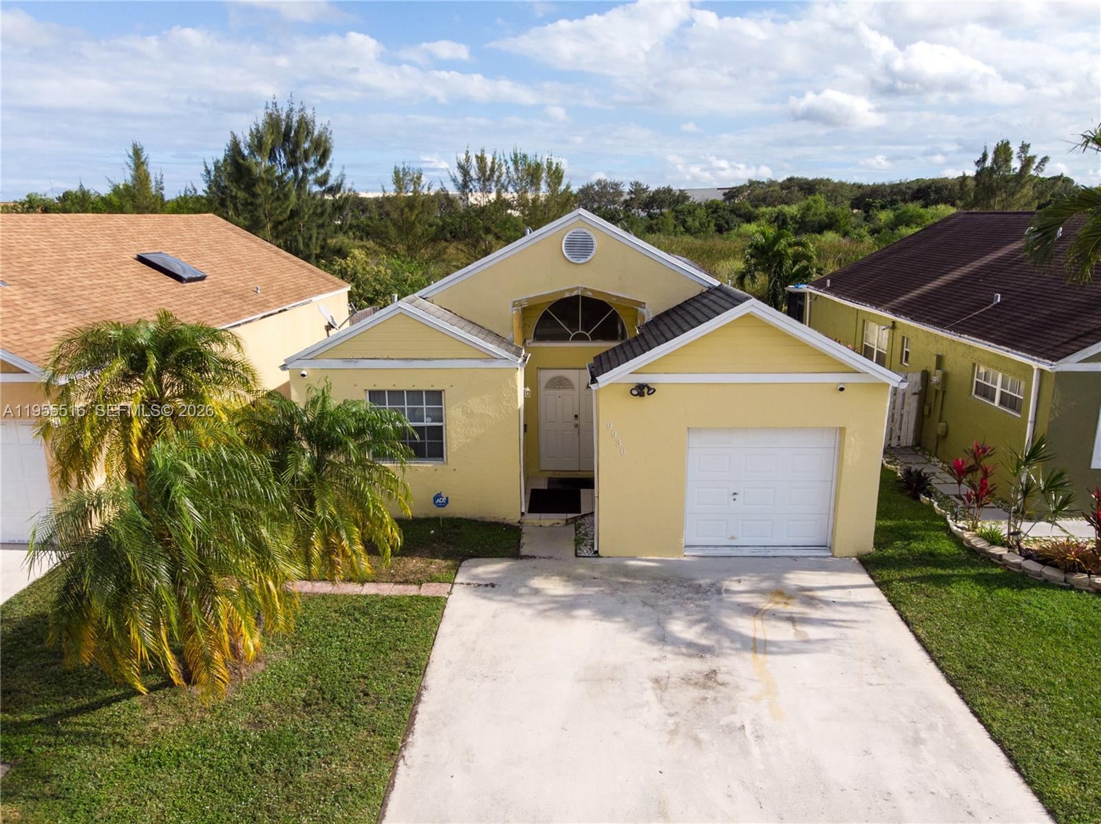 9936 W Daffodil Ln, Miramar FL 33025