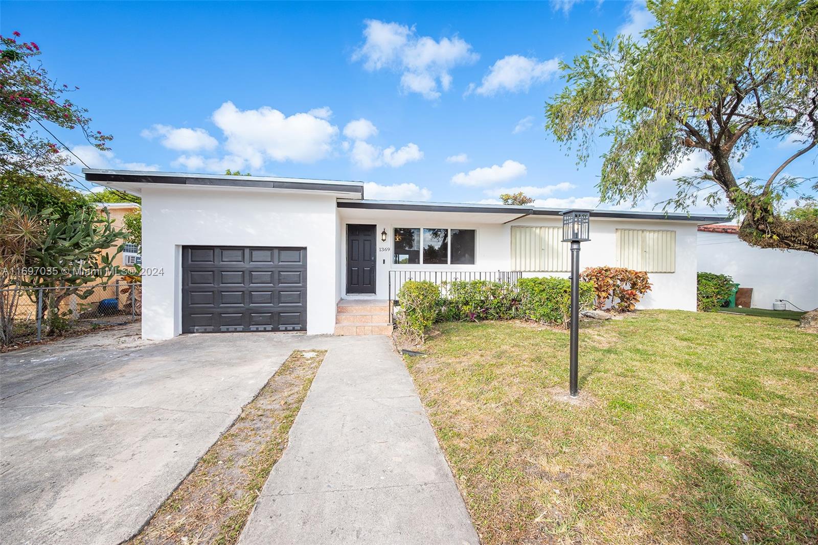 1369 NW 96th St, Miami FL 33147