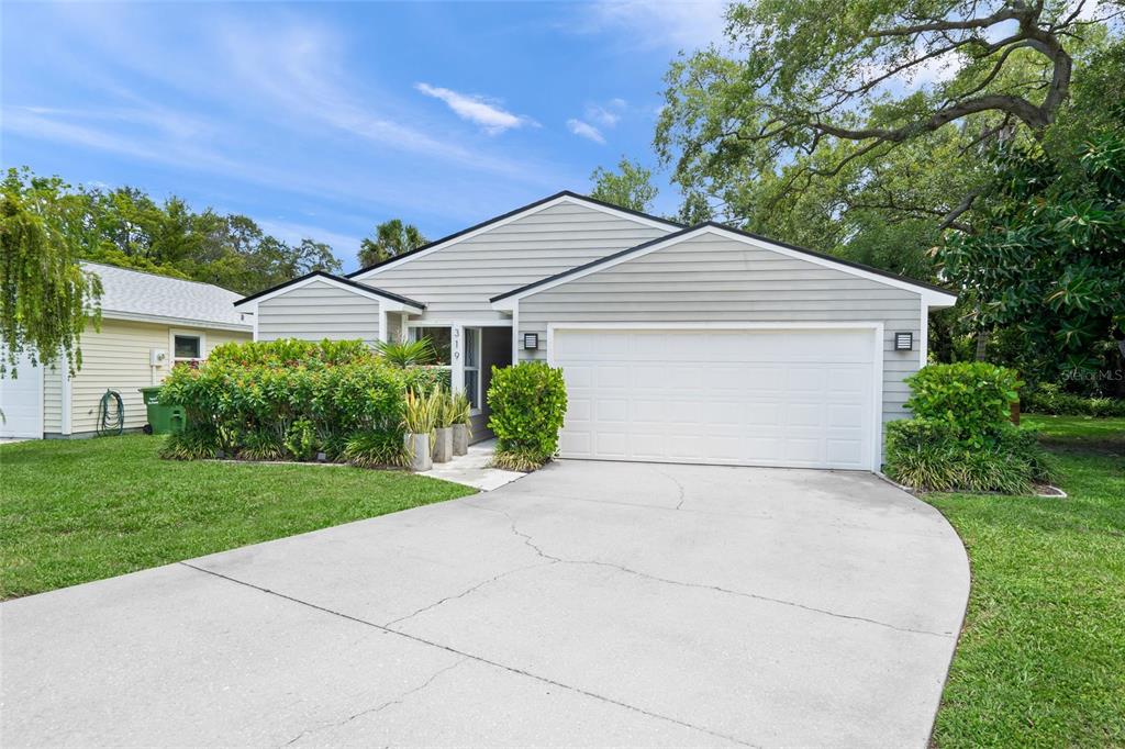319 BEARDED OAKS CIRCLE