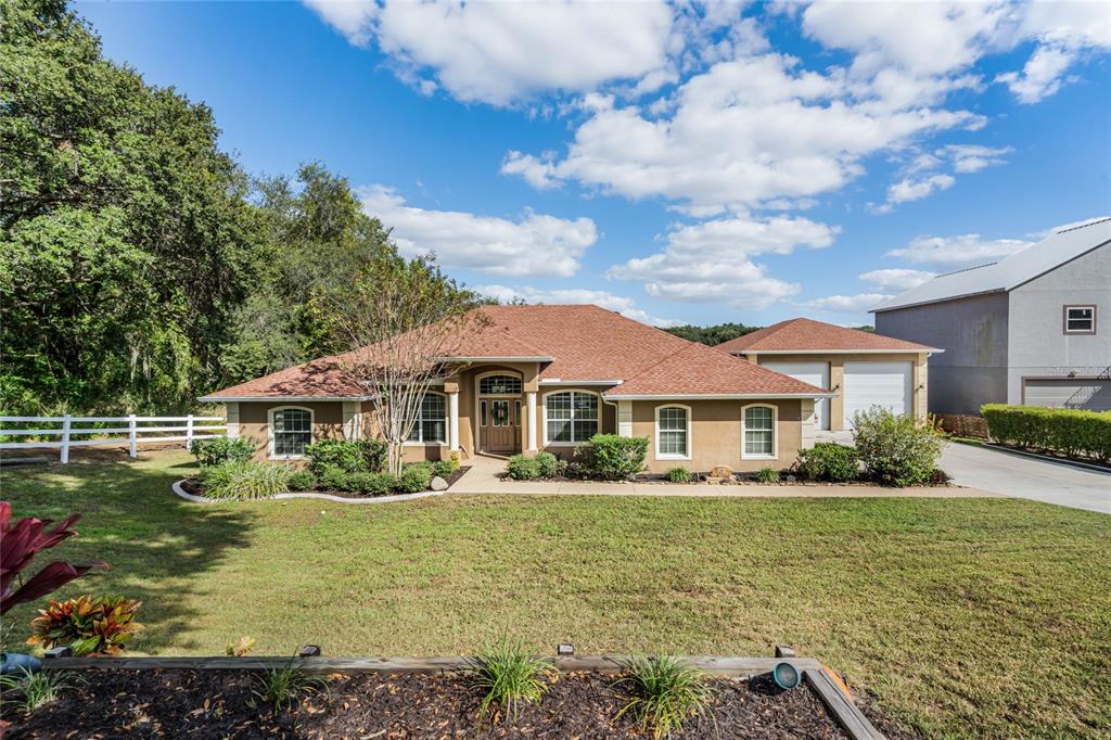 10120 LAKESHORE DRIVE