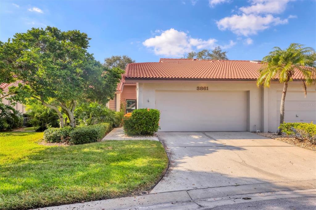 3861 WILSHIRE CIRCLE W UNIT 115