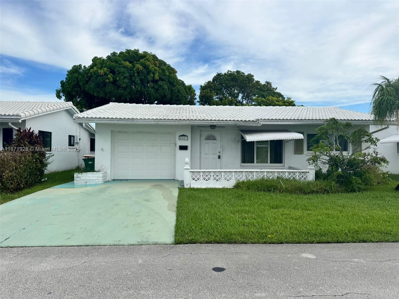 8403 NW 59th Ct, Tamarac FL 33321