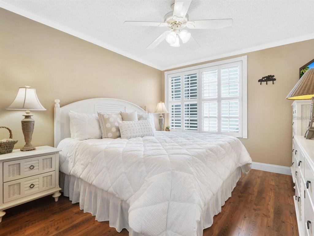 600 SUTTON PLACE UNIT 201, LONGBOAT KEY, FL — photo 4 of 11