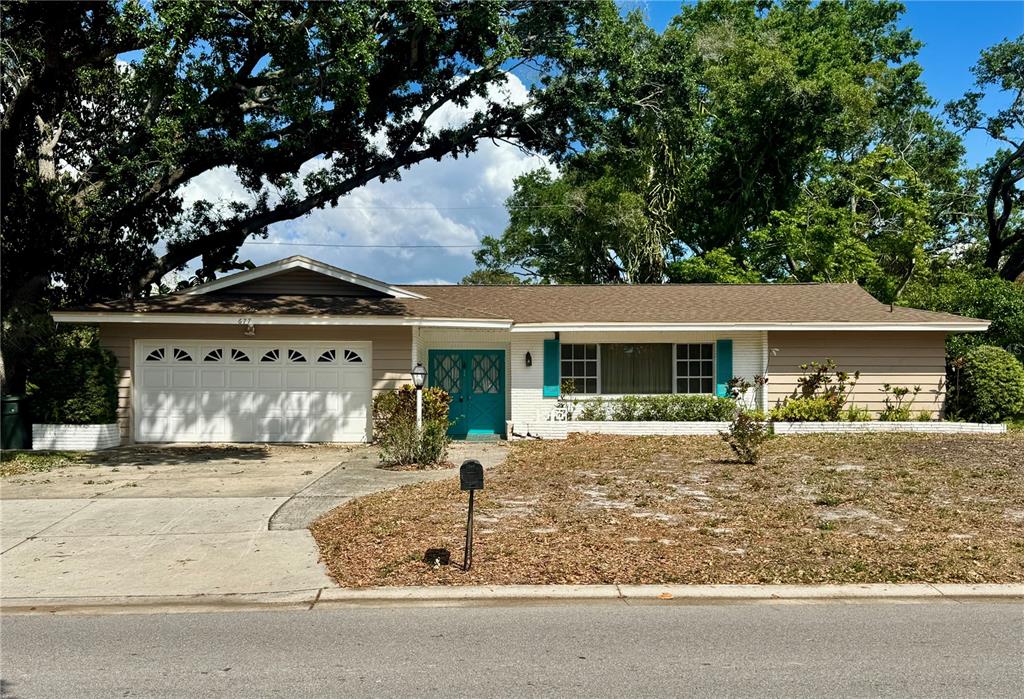 677 PINEWOOD DRIVE