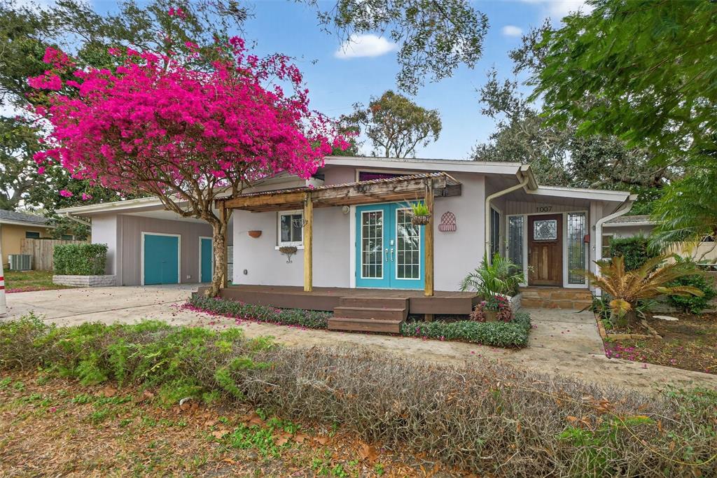1007 PALM TERRACE DRIVE
