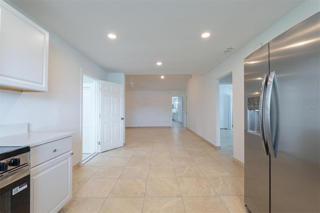 2313 PEBBLE BROOK ROAD, KISSIMMEE, FL — photo 5 of 29