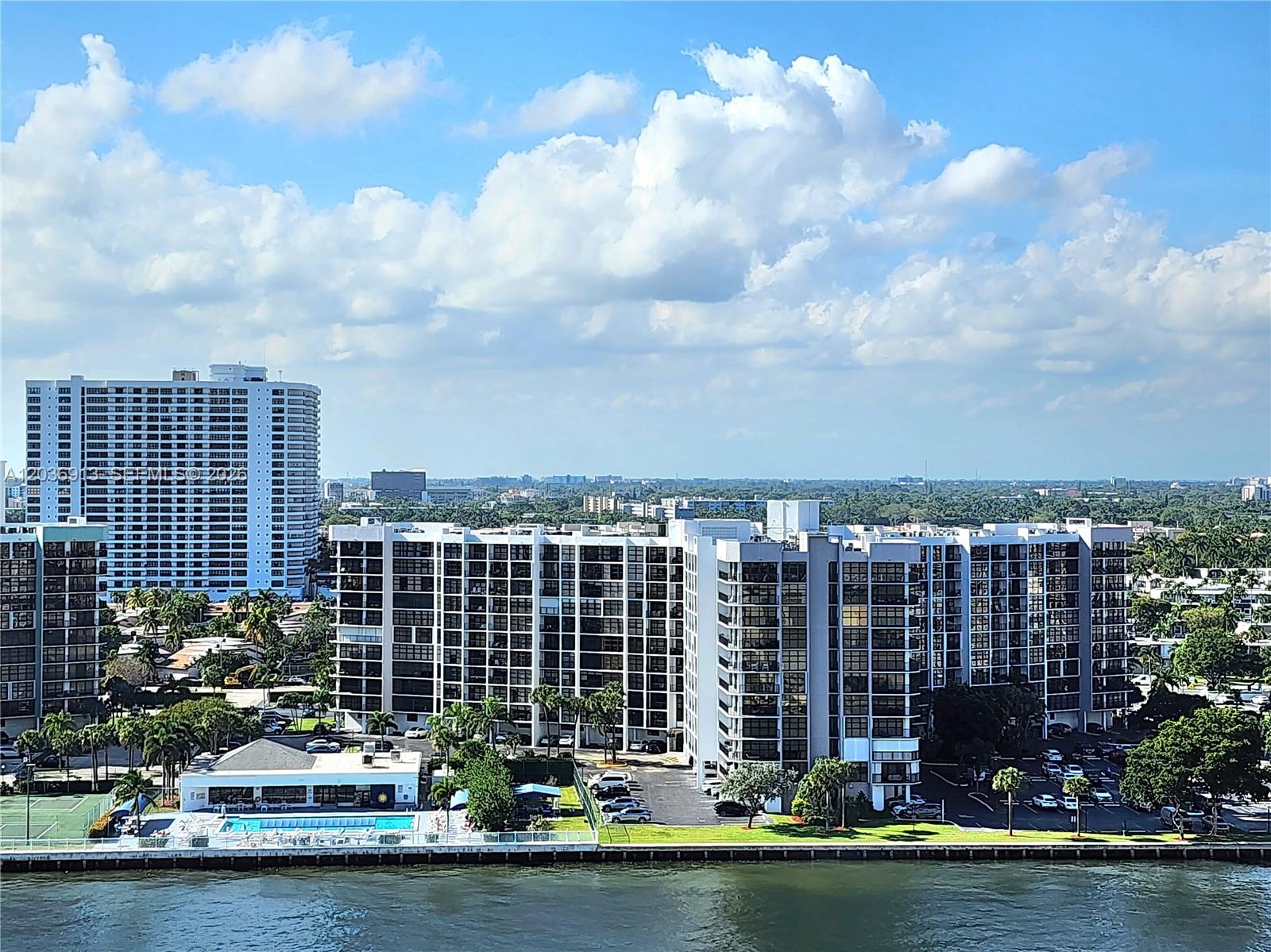 3505 S Ocean Dr # 705, Hollywood FL 33019
