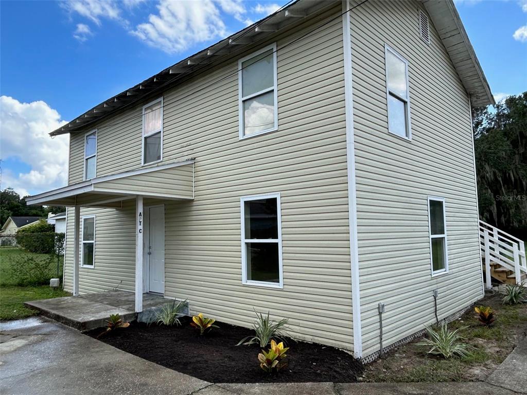 400 S 6TH STREET
