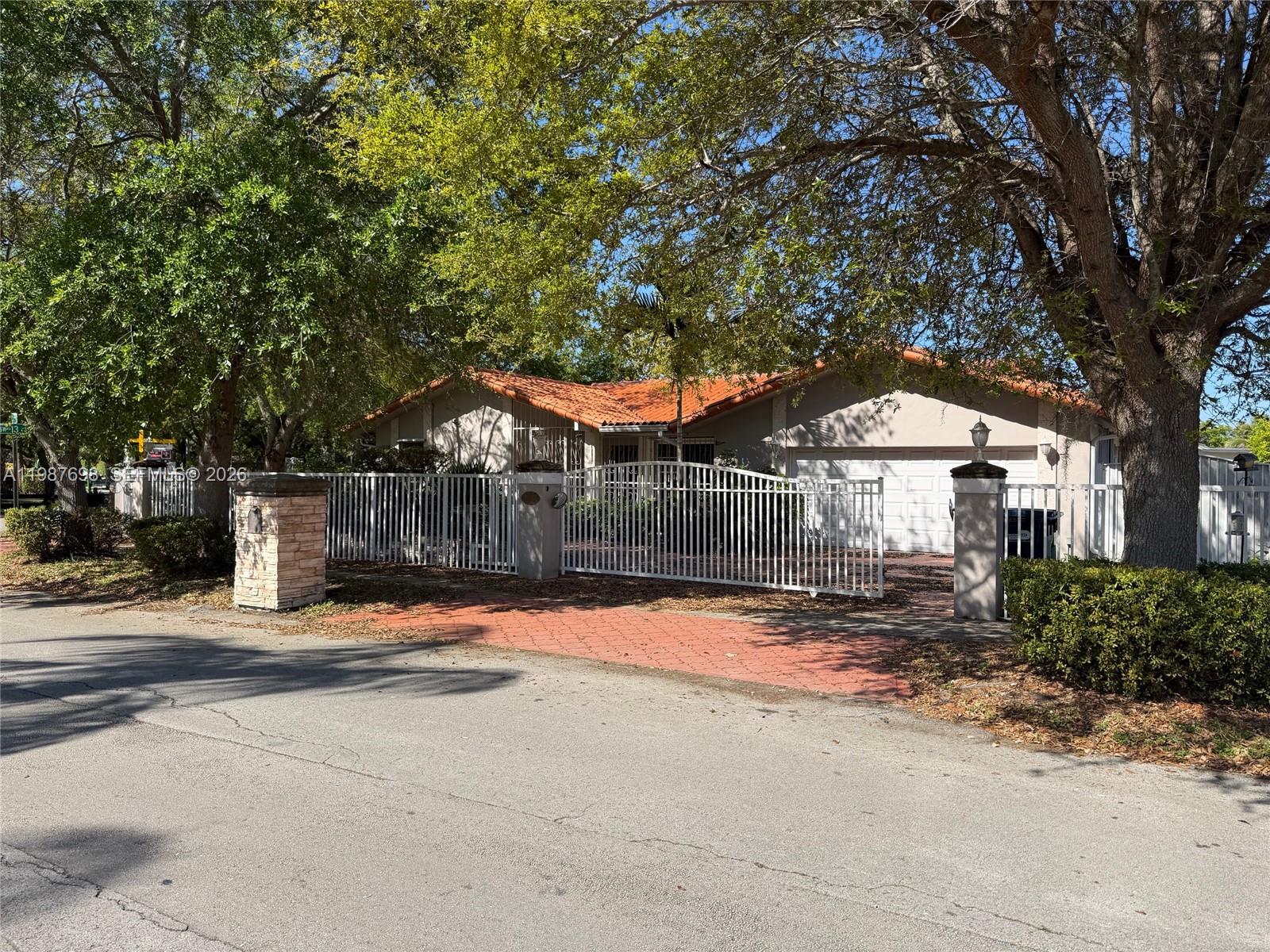 1220 SW 103rd Ct, Miami FL 33174