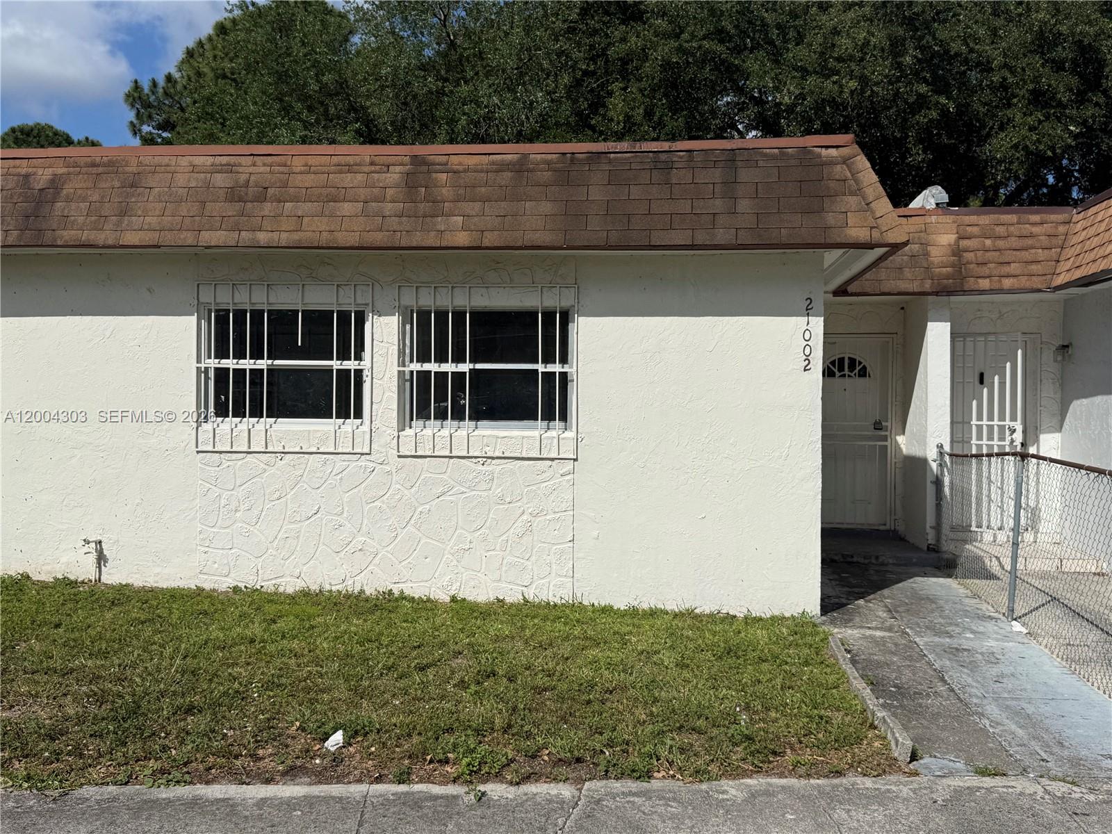 21002 NW 39th Ave, Miami Gardens FL 33055