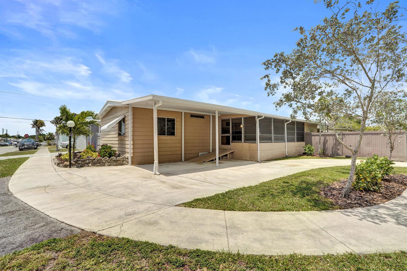 21411 NW 3rd Street, Pembroke Pines FL 33029