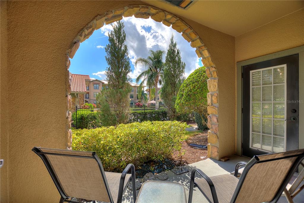 904 CHARO PARKWAY UNIT 516