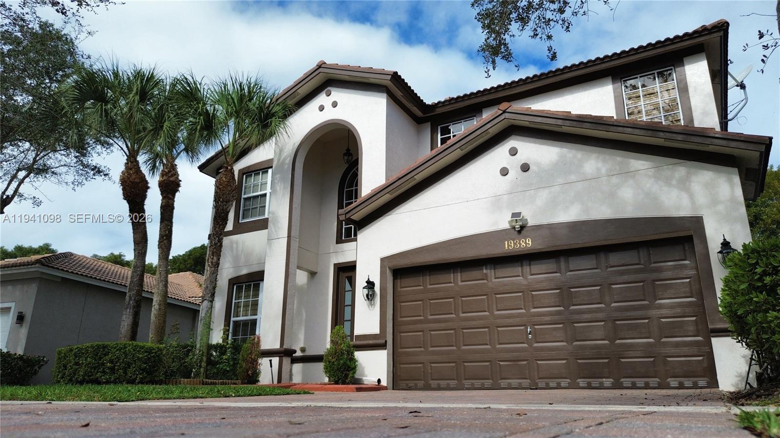 19389 Stonebrook St, Weston FL 33332