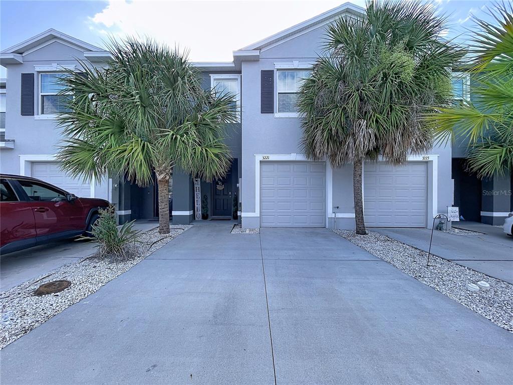 3221 PLEASANT WILLOW COURT