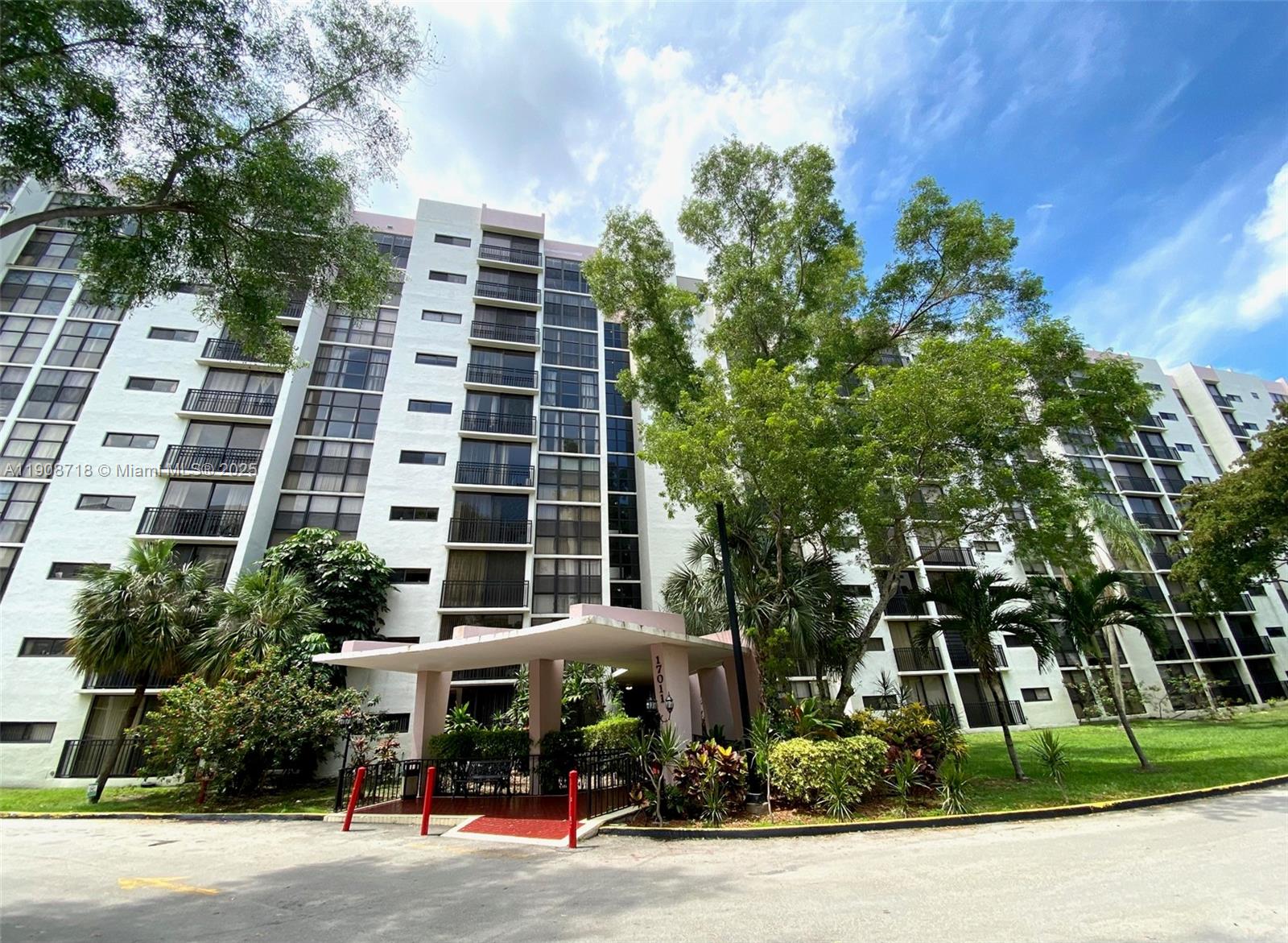 17011 N Bay Rd # 711, Sunny Isles Beach FL 33160