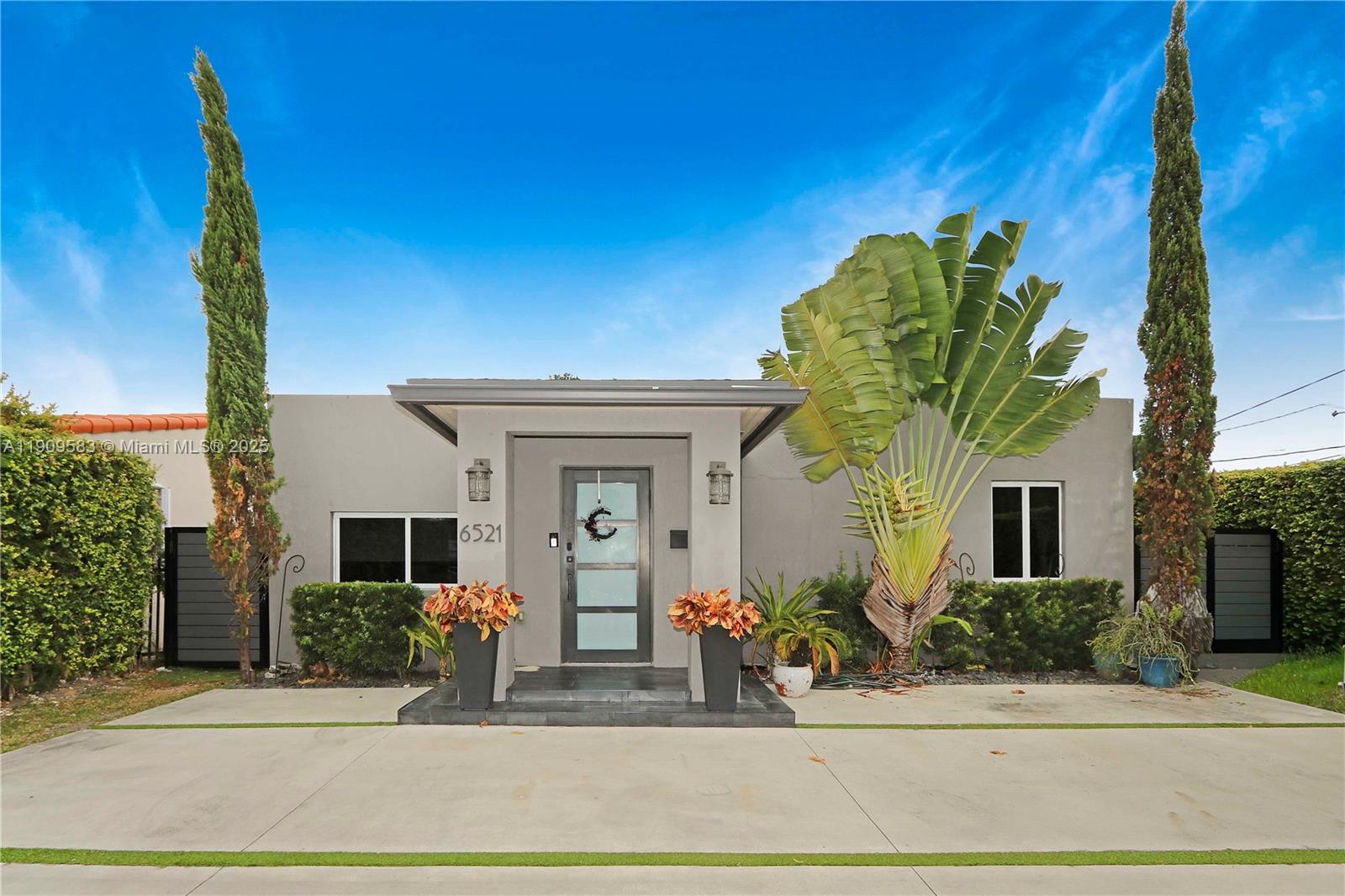 6521 SW 31st St, Miami FL 33155