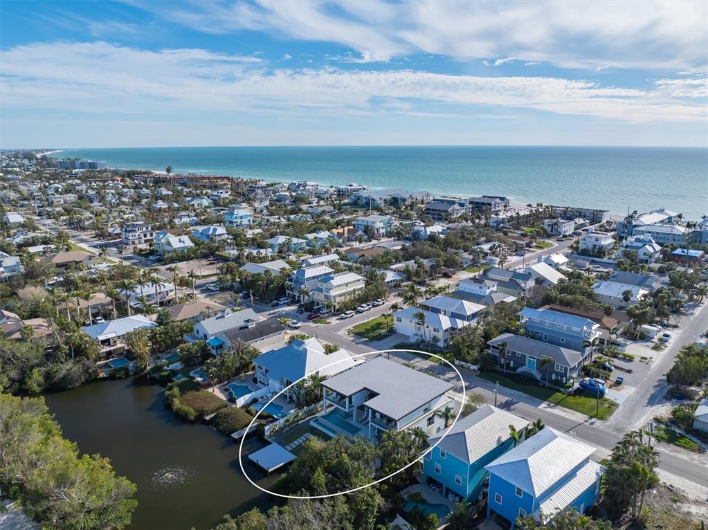 7003 HOLMES BOULEVARD, HOLMES BEACH, FL — photo 5 of 30