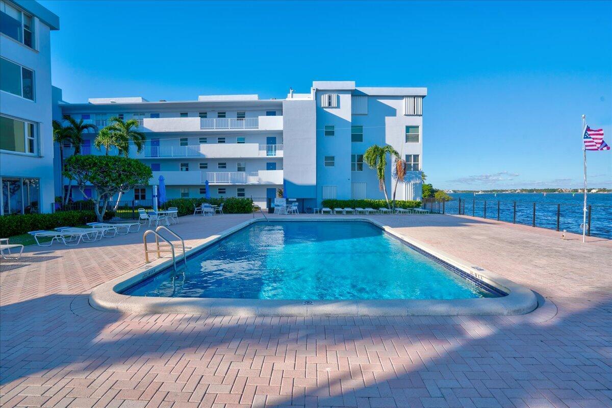1810 New Palm Way # 417, Boynton Beach FL 33435