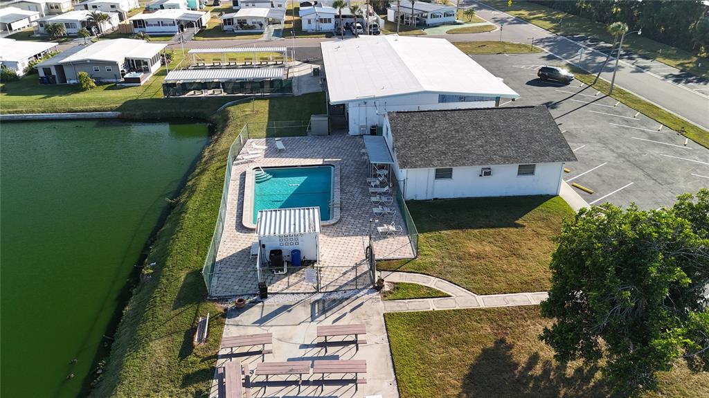 306 50TH AVENUE PLAZA E, BRADENTON, FL — photo 3 of 19