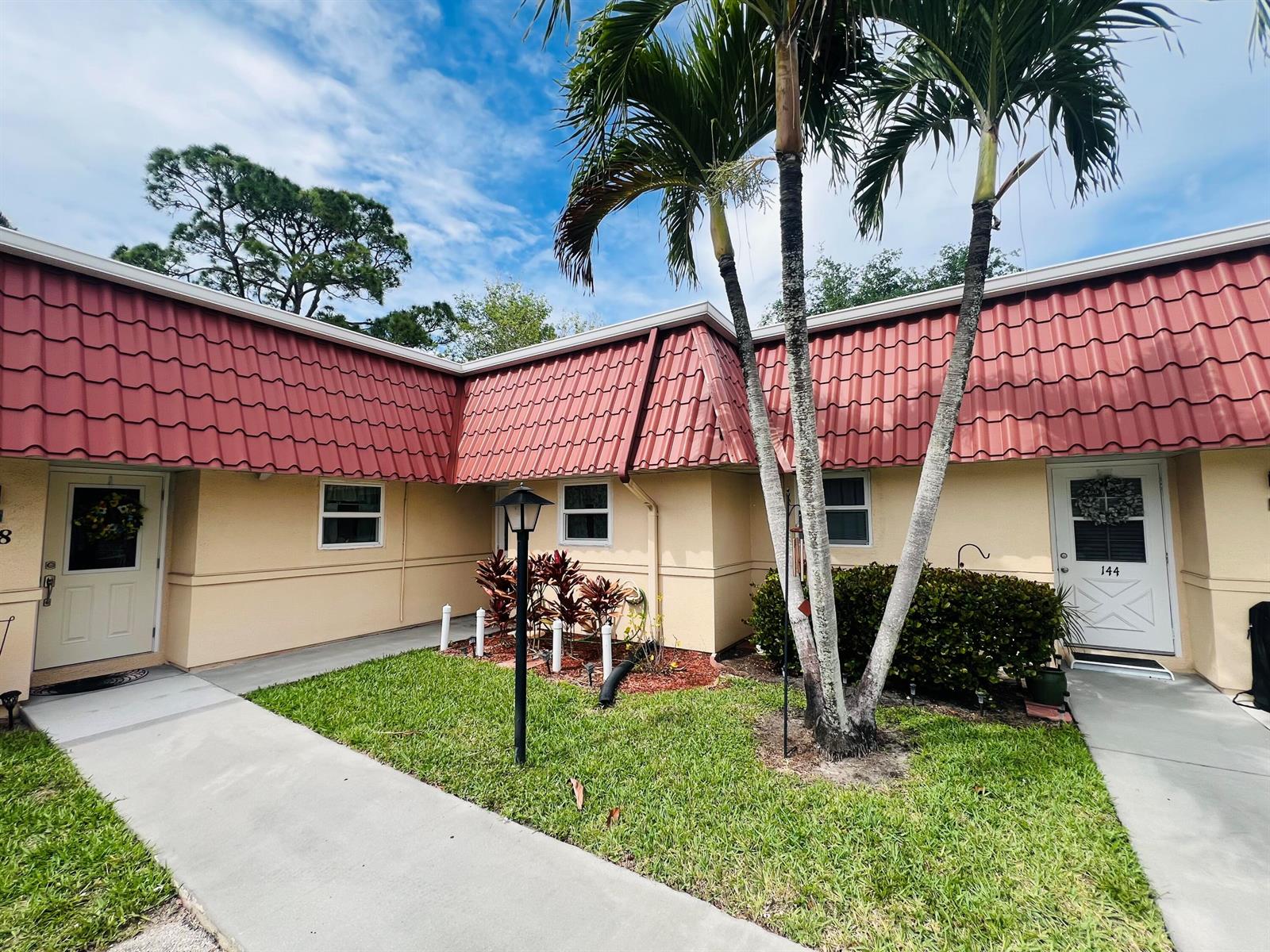146 Amherst Lane, FL 33467