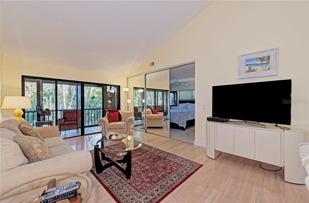 1677 BROOKHOUSE CIRCLE UNIT BR223, SARASOTA, FL — photo 5 of 29