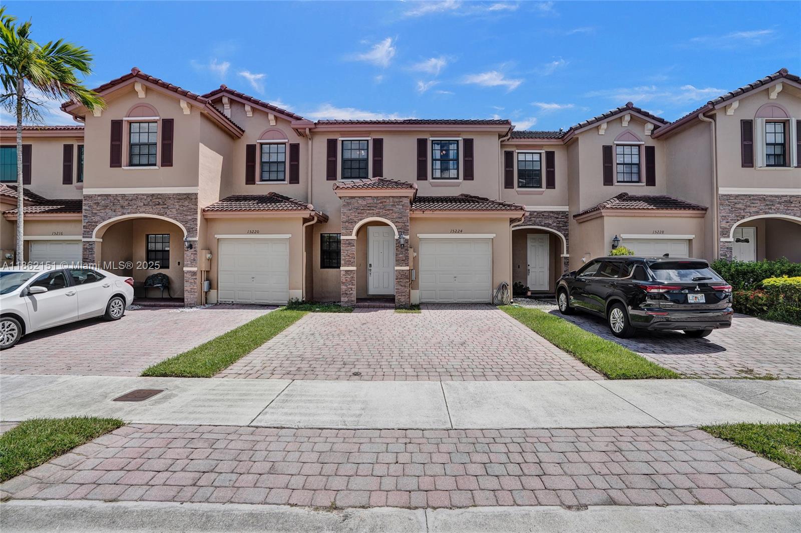 15224 SW 119th St, Miami FL 33196