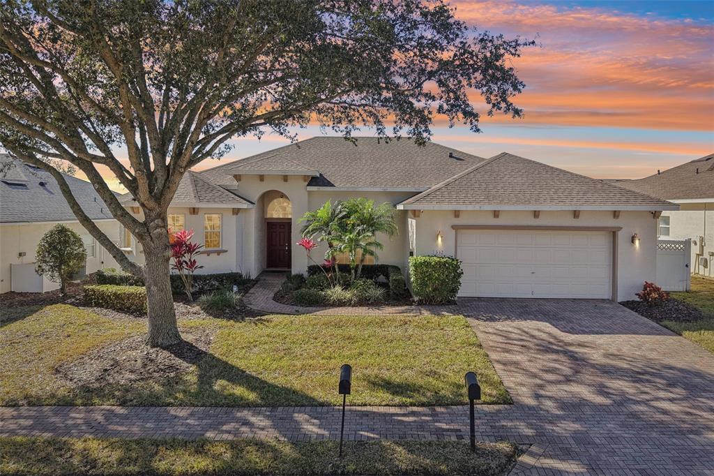 332 BURFORD CIRCLE