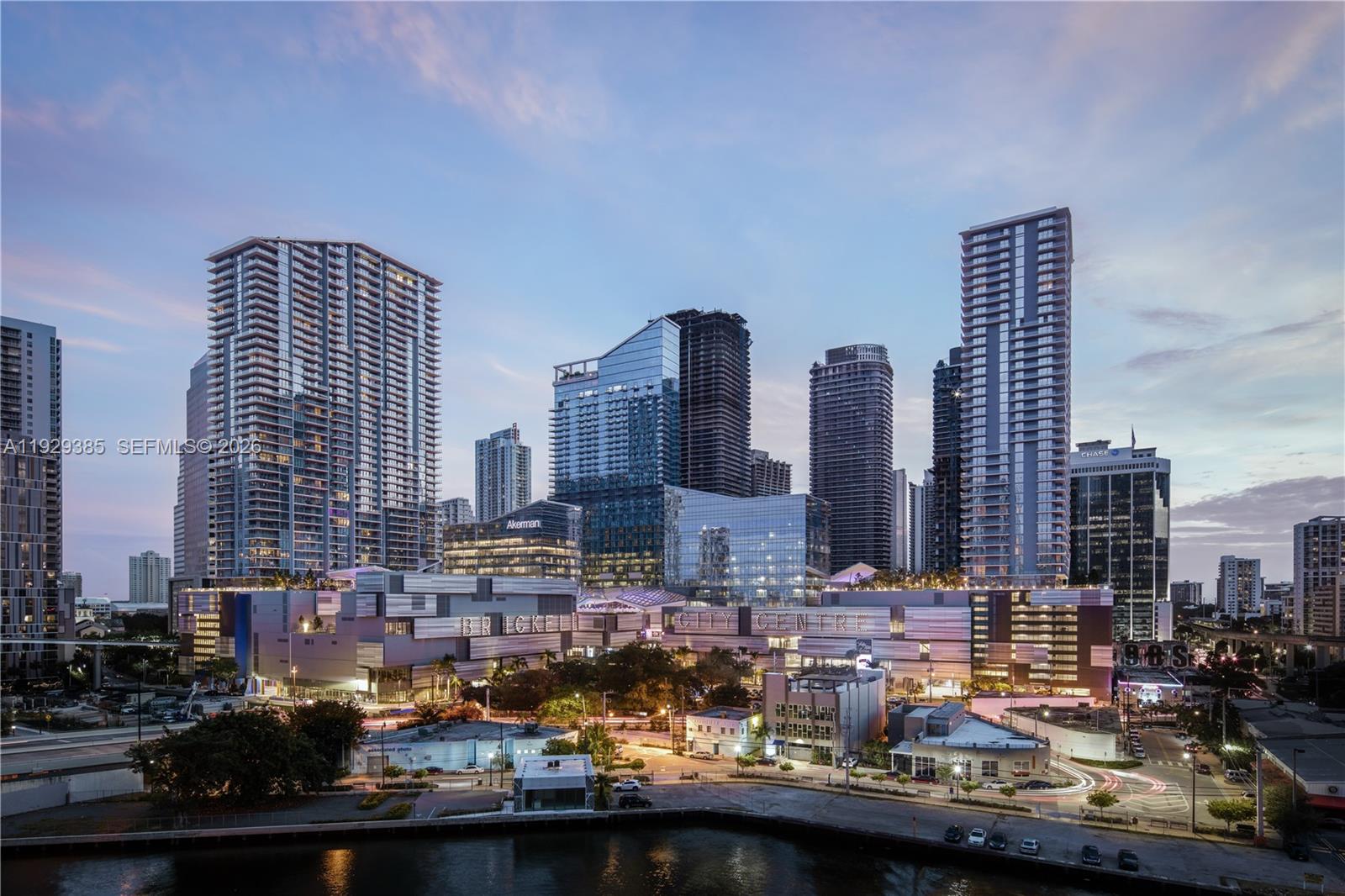 88 SW 7th St # 2501, Miami FL 33130