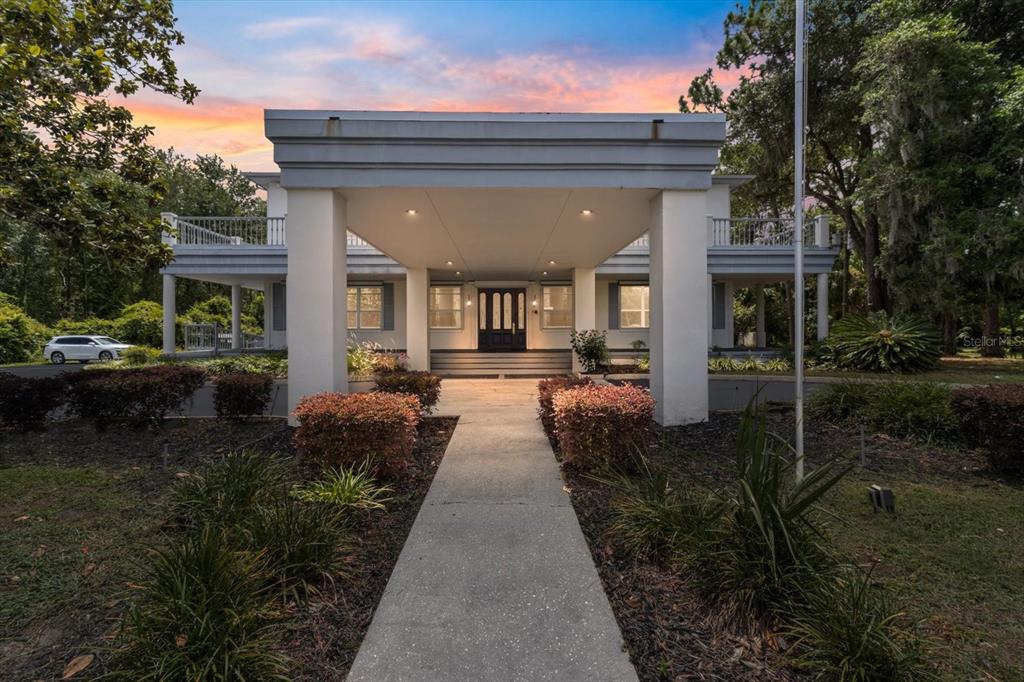 268 S SUNCOAST BOULEVARD, CRYSTAL RIVER, FL — photo 2 of 30