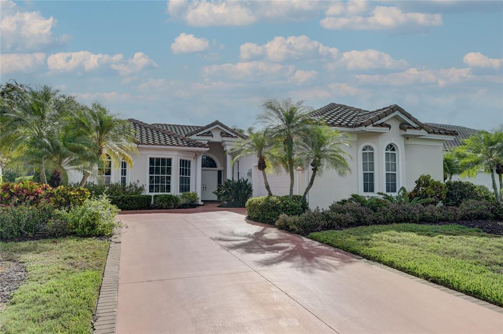 7825 WILTON CRESCENT CIRCLE