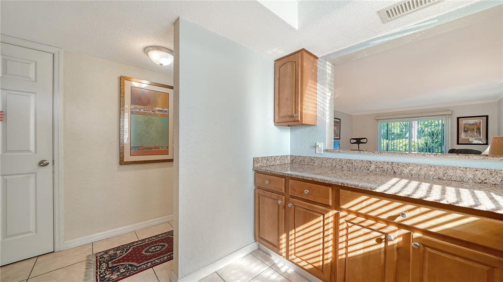 966 LA COSTA CIRCLE UNIT 1, SARASOTA, FL — photo 5 of 30