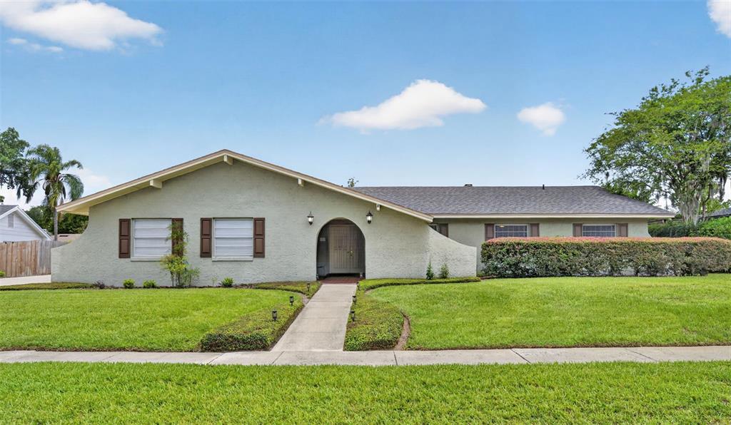 151 WHITE OAK CIRCLE
