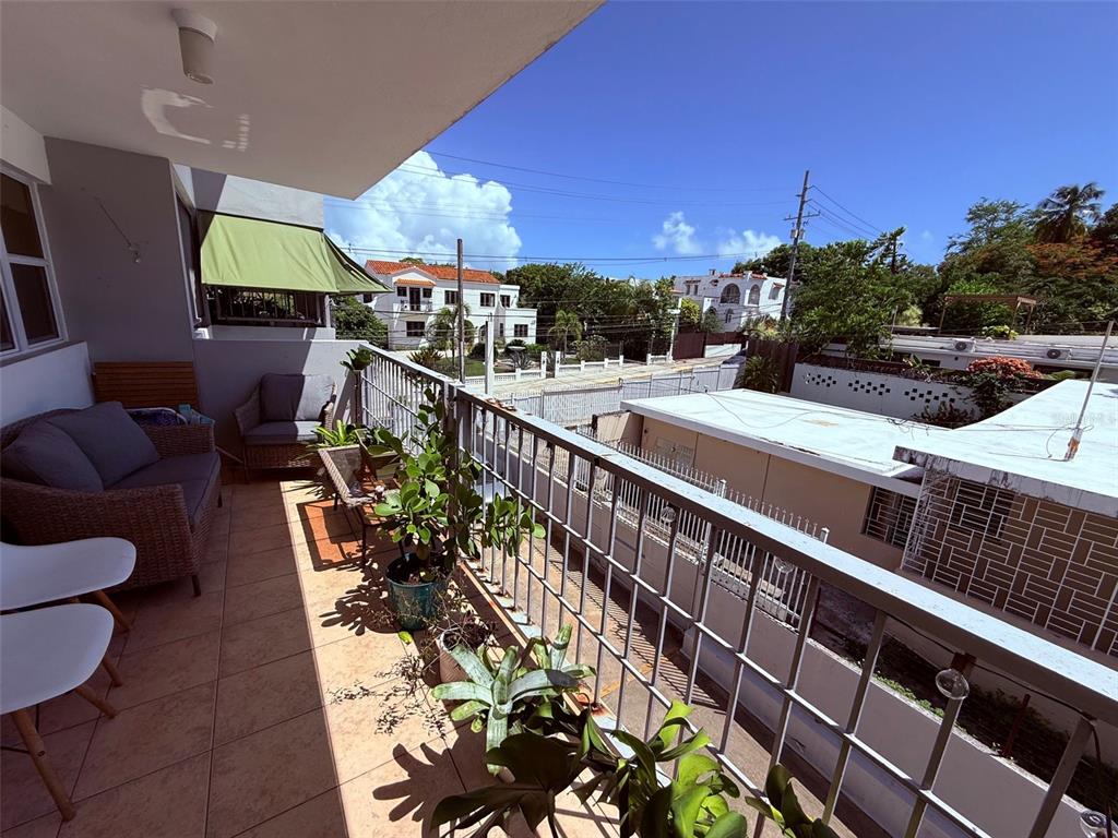 463 SAGRADO CORAZON UNIT 302-A
