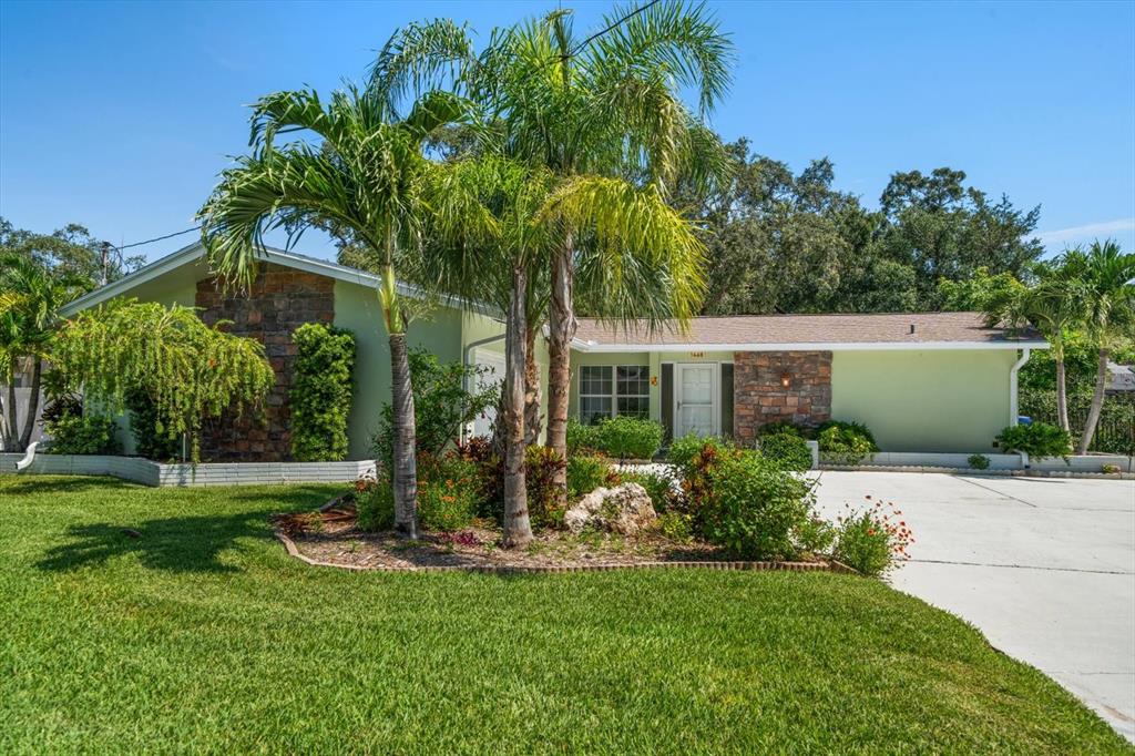 1468 FAIRWAY DRIVE