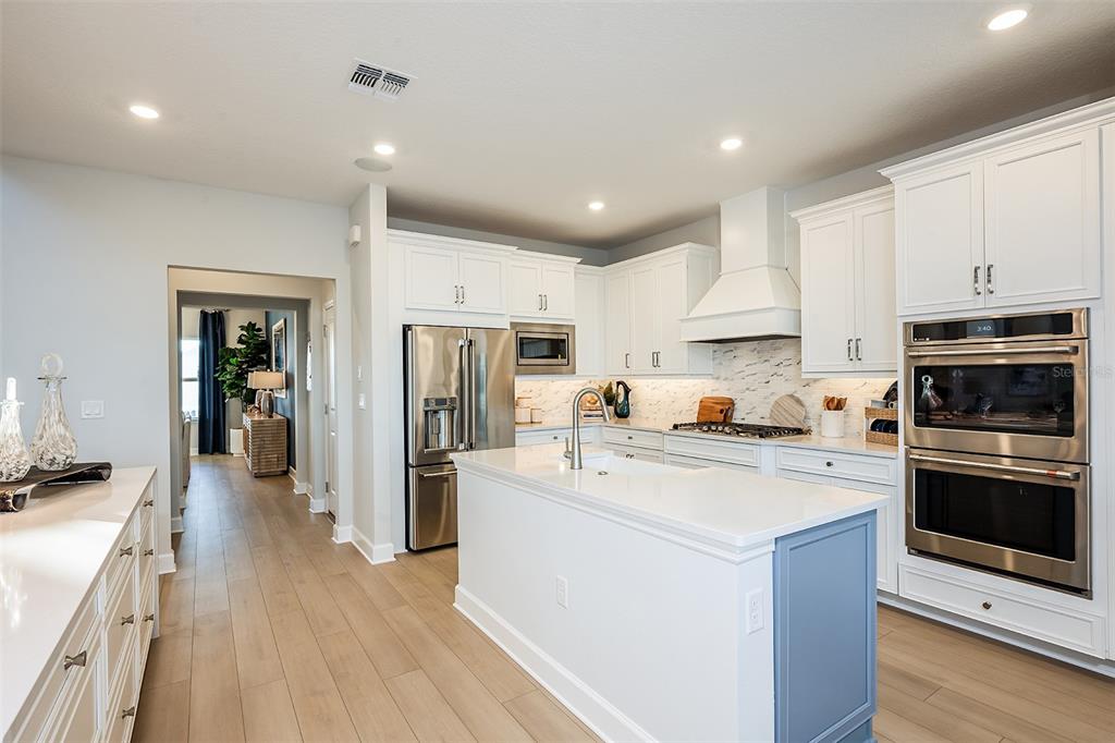 19326 LOCHSIDE LANE, MOUNT DORA, FL — photo 4 of 30