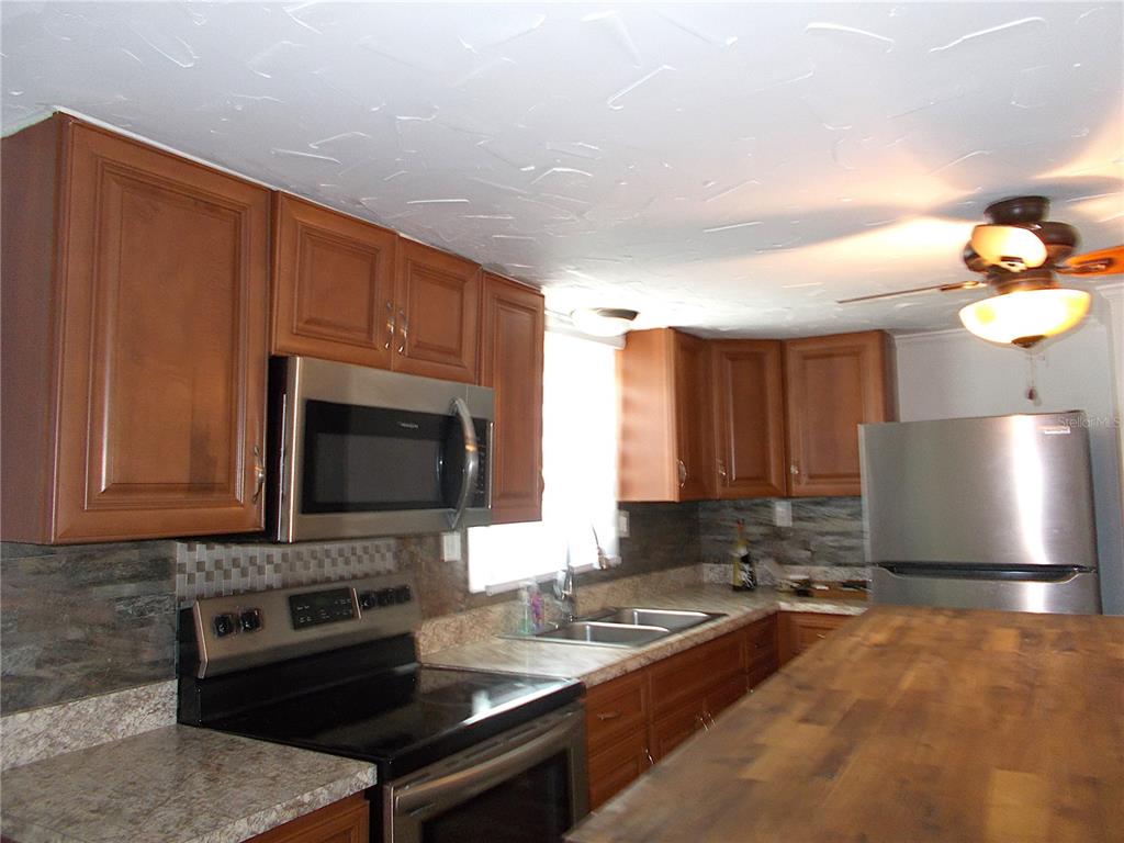 373 LONGWOOD DRIVE, VENICE, FL — photo 3 of 25
