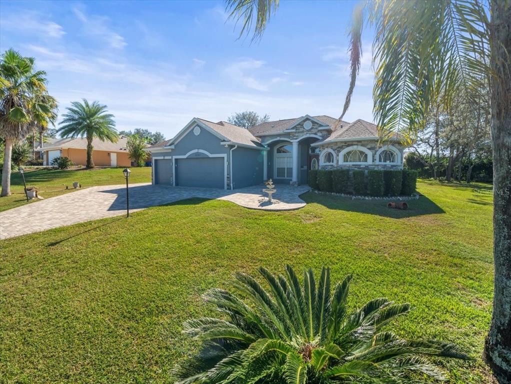 10307 RIDGE TOP LOOP, WEEKI WACHEE, FL — photo 2 of 30