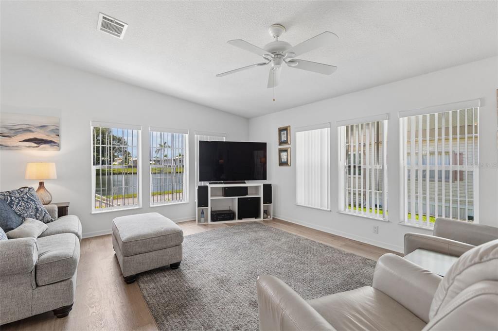 18 MOUNTAIN LAUREL DRIVE, PALM HARBOR, FL — photo 5 of 30