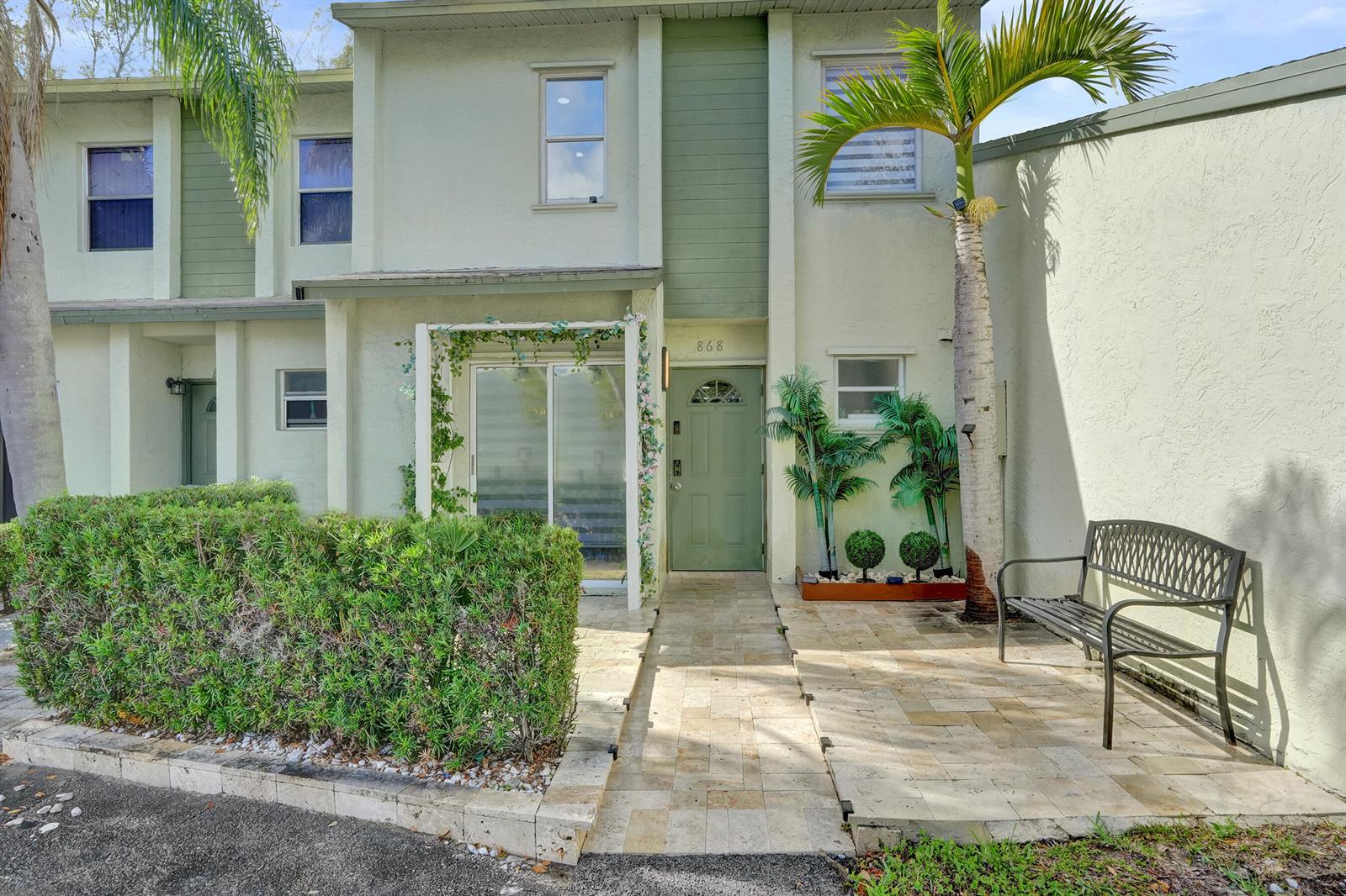 868 Crystal Lake Drive, Deerfield Beach FL 33064