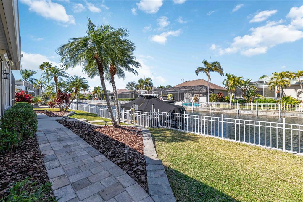4739 COMPASS DRIVE, BRADENTON, FL — photo 2 of 30