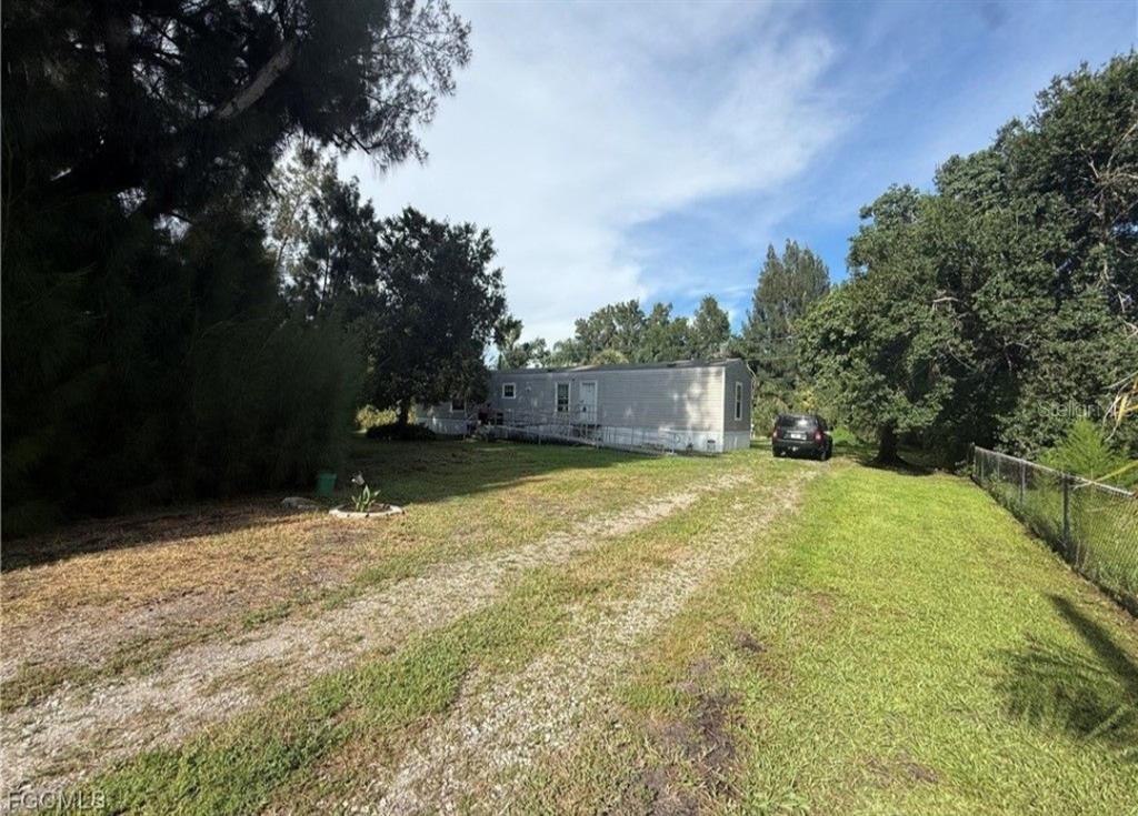 2860 WINONA DRIVE