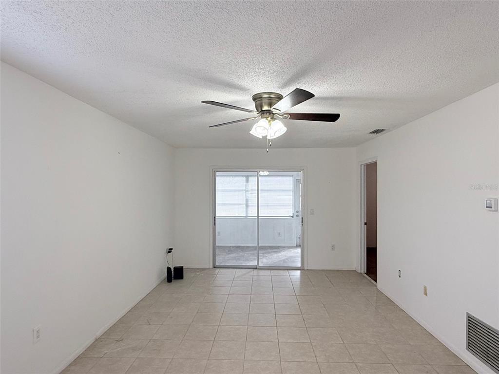 390 301 BOULEVARD W UNIT 8D, BRADENTON, FL — photo 3 of 22