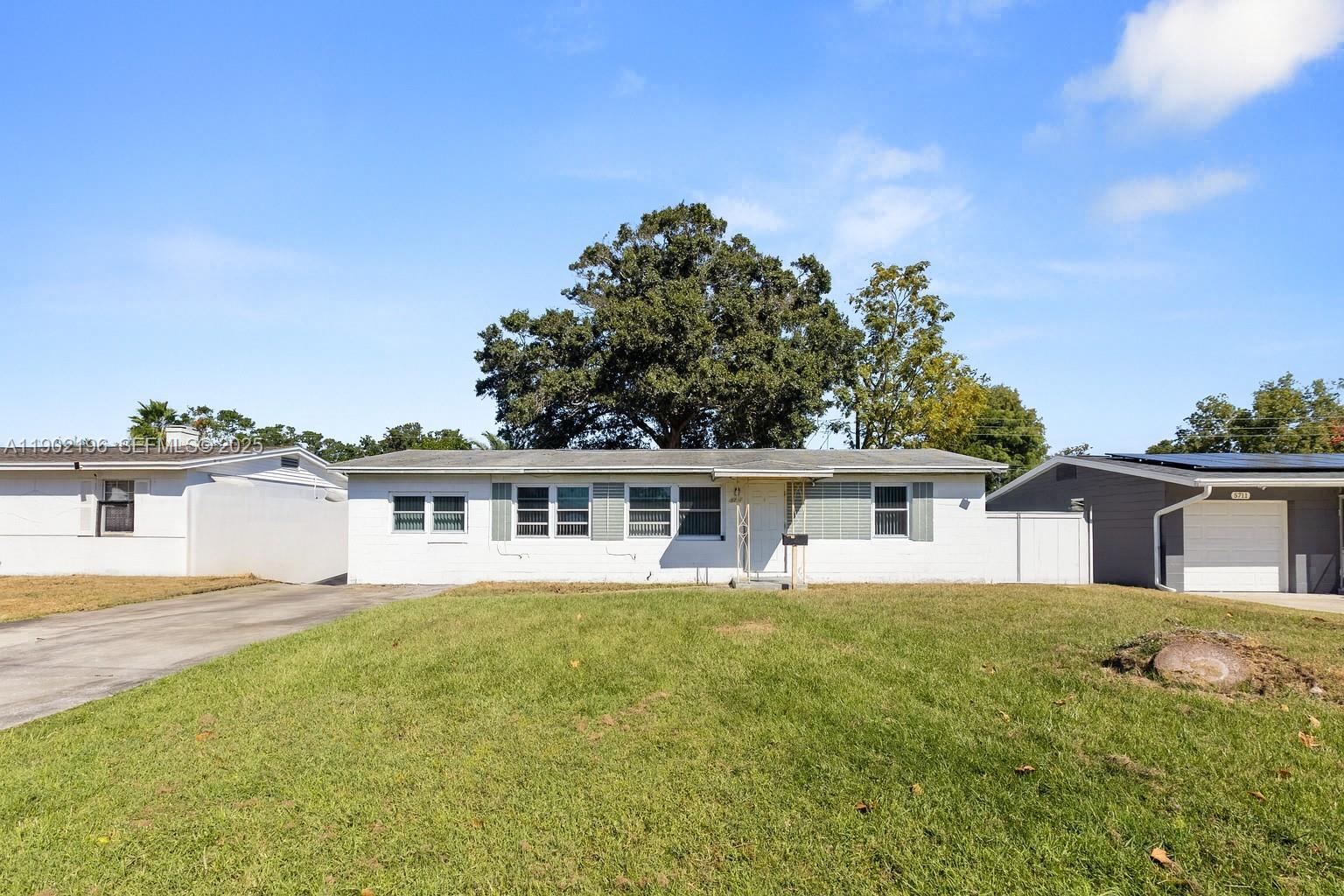 5721 65TH AVE N, Other City - In The State Of Florida FL 33781