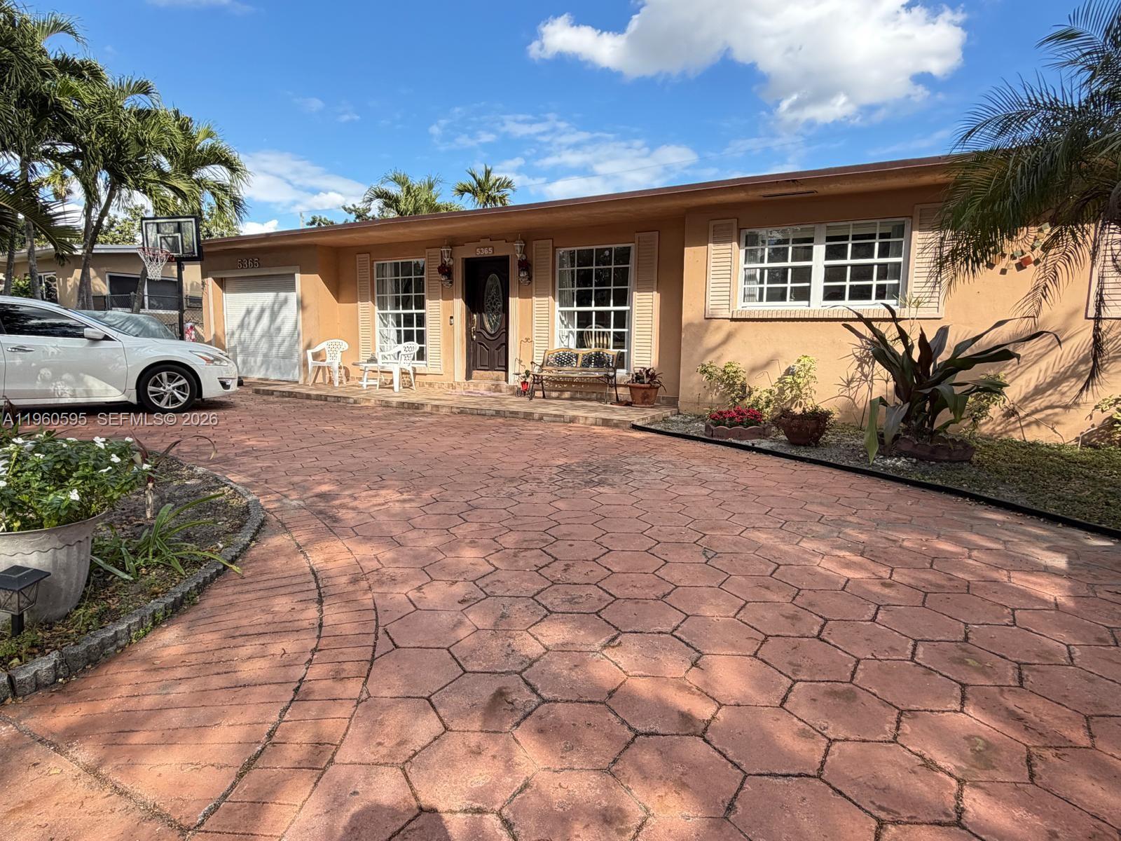 5365 W 14th Ln, Hialeah FL 33012