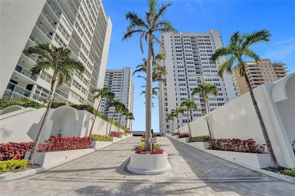 1904 S Ocean Dr # 808, Hallandale Beach FL 33009