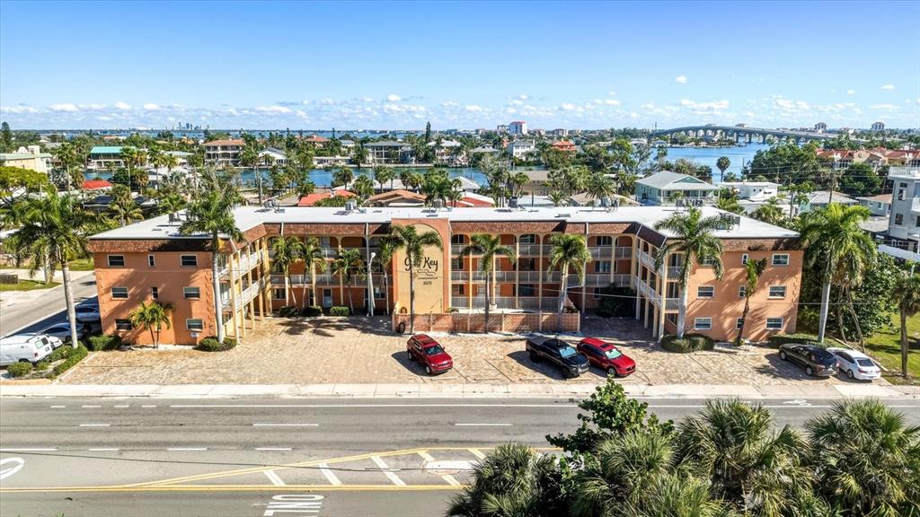 3575 GULF BOULEVARD UNIT 105, ST PETE BEACH, FL — photo 4 of 30